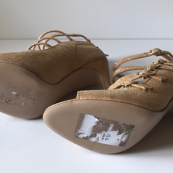 Via Spiga golden heels 7.6 - Picture 4 of 6